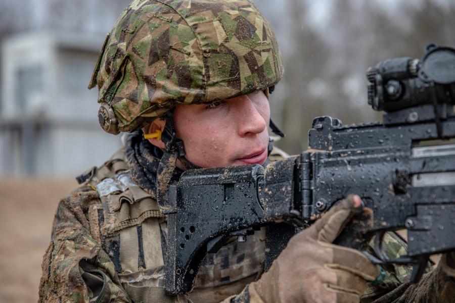 Kļūsti karavīrs armija dienests