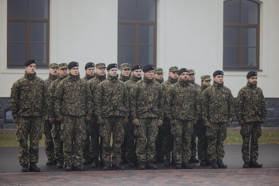 Studējošo militārā apmācība studenti zemessargs zemessardze